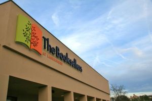 Booksellers at Laurelwood Memphis2